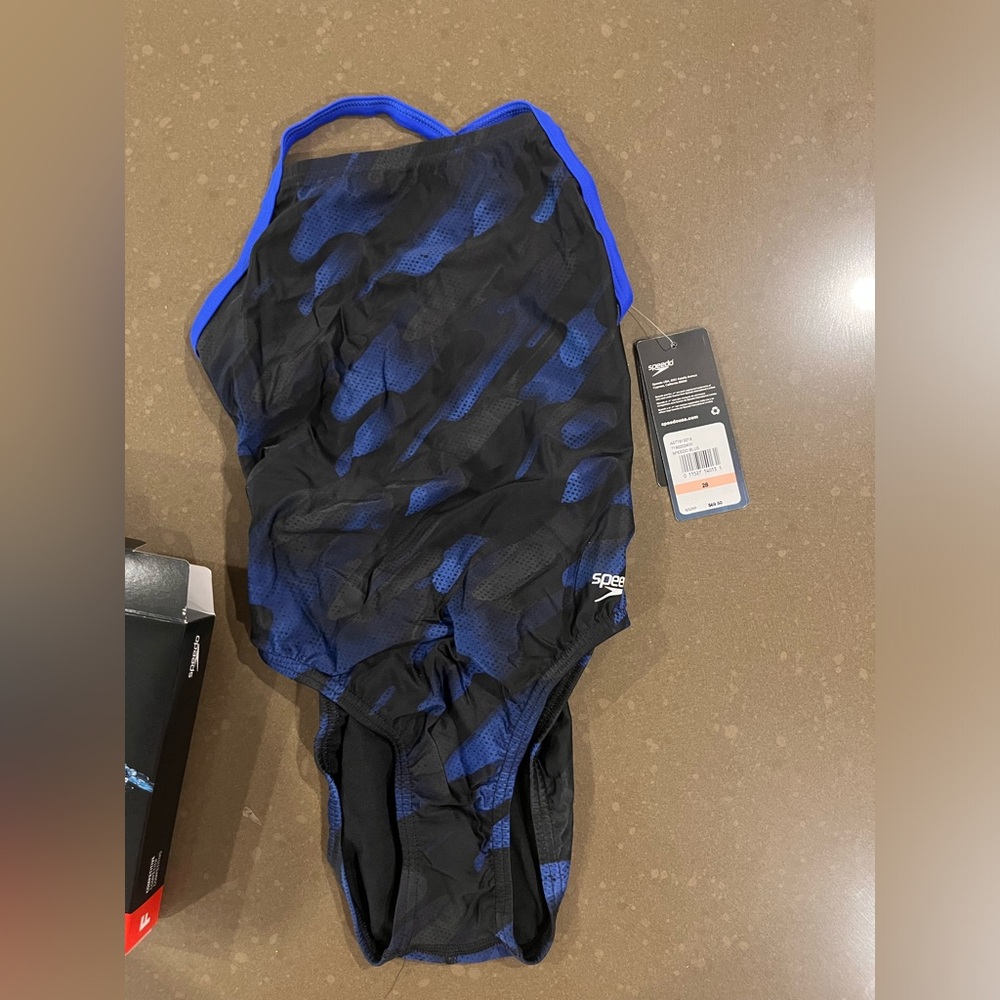 Women’s Speedo One Piece Swimsuit NEW